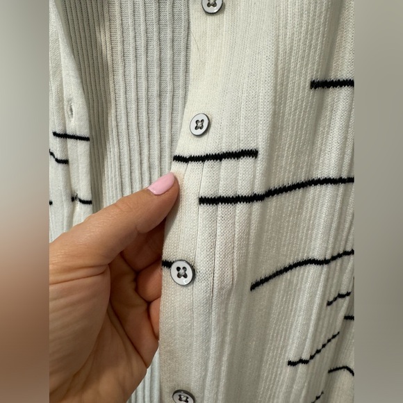EUC Cabi Dashes Sweater Long Cardigan Size Small White and Black - Picture 9 of 10